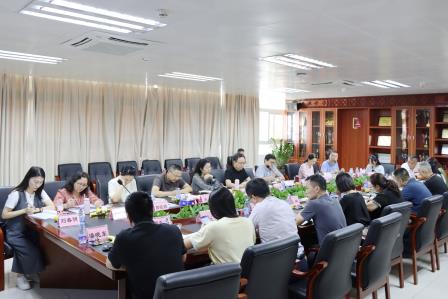 精准指导促教研，携手共进提质量 ——翠园文锦中学迎罗湖区教科院“百人听千课”视导活动