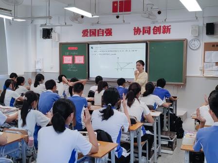 精准指导促教研，携手共进提质量 ——翠园文锦中学迎罗湖区教科院“百人听千课”视导活动