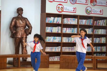 童心飞扬 闪耀舞台 ——罗湖小学开展学雷锋“校园好声音”家长学校亲子课程系列活动第二期