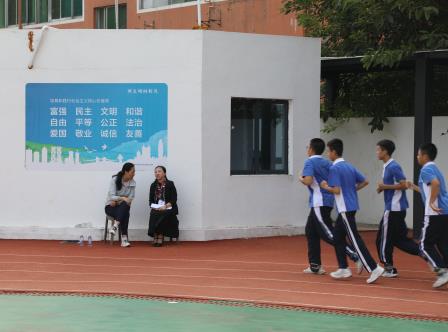 文化引领铸特色，五育融通育新人 ——罗湖区人民政府教育督导室第二责任区督学到滨河实验中学开展校园环境建设专项督导