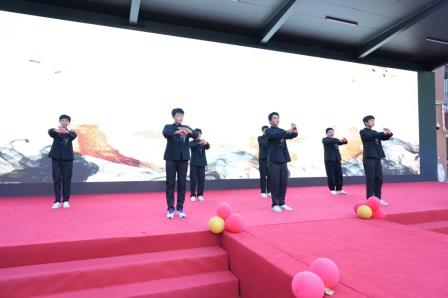 自强不息松泉好少年，追求卓越逐梦新时代 ——深圳市松泉实验学校隆重举行2024年献礼祖国学生表彰大会