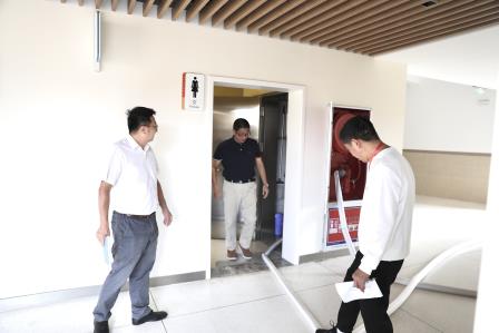 罗湖区第七责任区督学到翠园东晓创新学校开展义务教育优质均衡专项督导