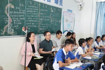  专家启智引新程，深耕把脉促成长 ——罗湖区教科院“百人听千课”活动走进滨河实验中学