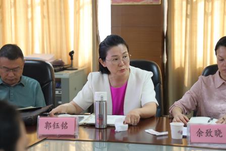  专家启智引新程，深耕把脉促成长 ——罗湖区教科院“百人听千课”活动走进滨河实验中学