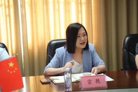  专家启智引新程，深耕把脉促成长 ——罗湖区教科院“百人听千课”活动走进滨河实验中学