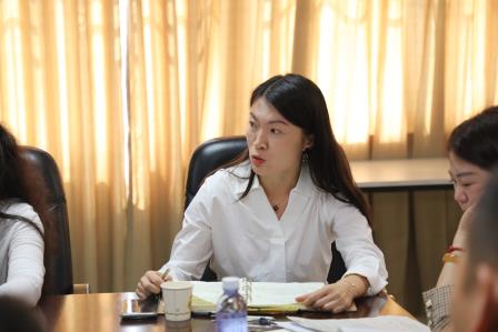  专家启智引新程，深耕把脉促成长 ——罗湖区教科院“百人听千课”活动走进滨河实验中学