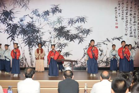 书香浸润人生  阅读点亮未来 ———深圳市罗湖实验学校举办2024读书月启动仪式暨少年文学院成立一周年表彰活动