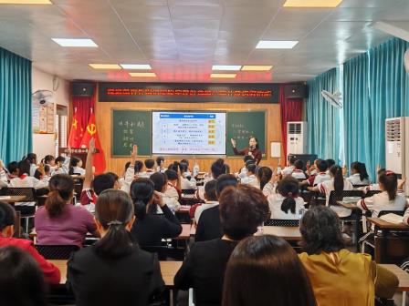 翠竹飘香润莲塘，月浦书香续华章 ——翠竹赴汕头市莲塘小学、月浦小学开展送教交流活动