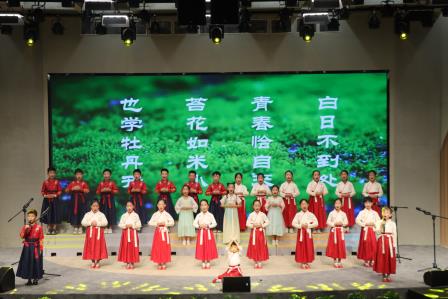 深圳市罗湖外语小学成功举办第四届中英文阅读文化节开幕式暨《国宝学校》作家进校园活动
