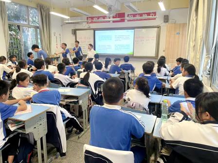 文德学校开展“上好一堂法治精品课”活动