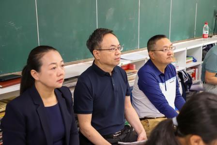 精准视导明方向，精耕细研促提升 ——罗湖教科院在罗湖外语实验学校开展“百人听千课”活动