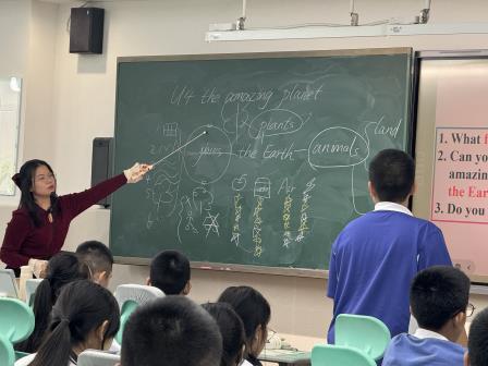 启动教学能力提升行动，助力青年教师专业成长