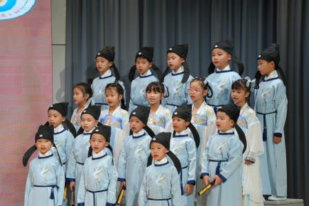 以书“绘”友，“阅”见未来 ———深圳市翠北实验小学学生新书发布暨作家进校园活动