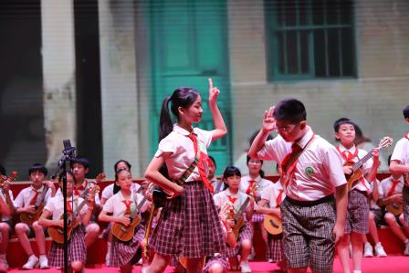 童心筑梦·喜迎华诞 ——深圳市向西小学成功举办艺术节文艺汇演