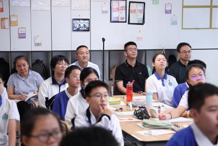 耕耘追梦行，奋进再出发——“百人听千课”活动走进罗湖未来学校