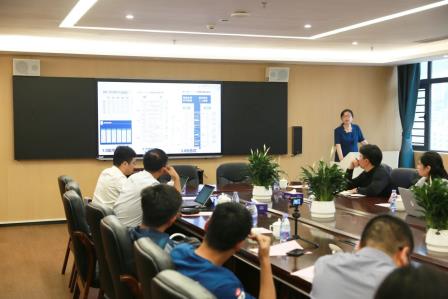 共探数字时代下的“教”与“学”——杭州银河实验小学教育集团来到深圳市布心小学考察交流