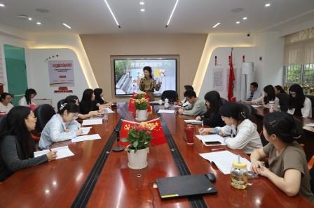 特级教师张云鹰到草埔小学课堂以新视角指引教学改革