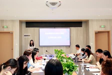 班“慧”育人展风采，示范引领共成长——深圳市安芳小学梅放校级名班主任工作室开展班会课展示交流研讨活动