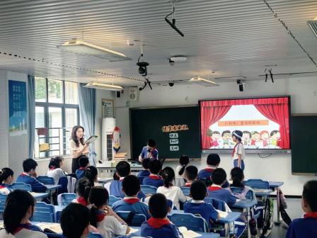 深圳市罗湖区中小学“百人听千课”教研活动走进怡景小学