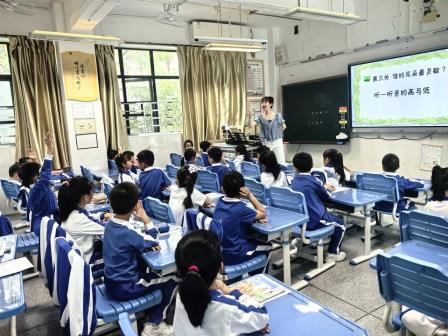 深圳市罗湖区中小学“百人听千课”教研活动走进怡景小学