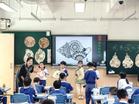 深圳市罗湖区中小学“百人听千课”教研活动走进怡景小学