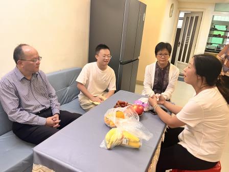  深圳市东晓小学开展党员教师家访活动