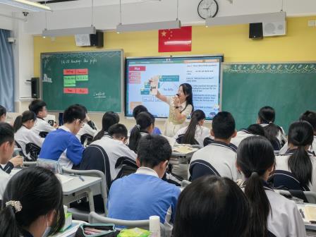 专家赋能 共育新才—— 罗湖区教科院“百人听千课”走进翠园东晓创新学校初中部