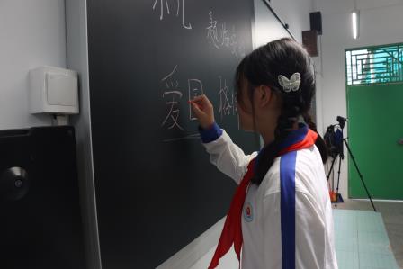名师进校园，学习促成长-我校11月份“名师请进来”活动