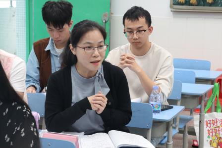 名师进校园，学习促成长-我校11月份“名师请进来”活动