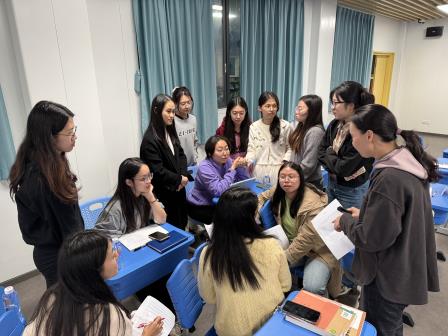 为教学赋能，为成长助力 ——罗外初中开展青年教师成长学院活动