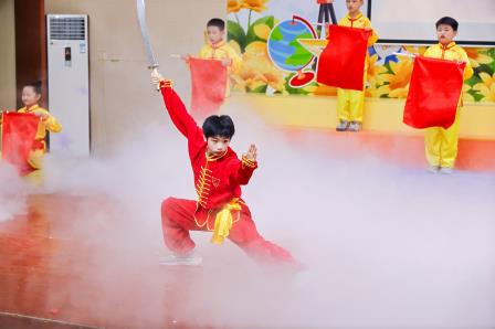 特色育人践初心  同心逐梦向未来 ——深圳市人民小学举办建校六十周年发展大会