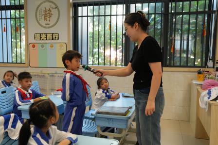 播种诚信之花，共筑美德家园 ——翠北实验小学第12周主题班会