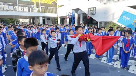 礼诚信之志，塑诚信之心 ——主题升旗仪式（第十二周）