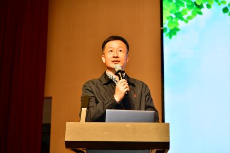 共育共行家校携手，同心同频松翠泉鸣——深圳市松泉实验学校隆重举行一、七年级家校联合交流会