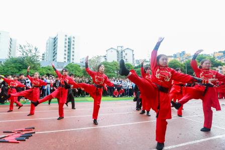 三十华章传薪火 尚美青春正当燃 —— 罗湖外语实验学校2024年校园体育文化节暨28届田径运动会开幕式