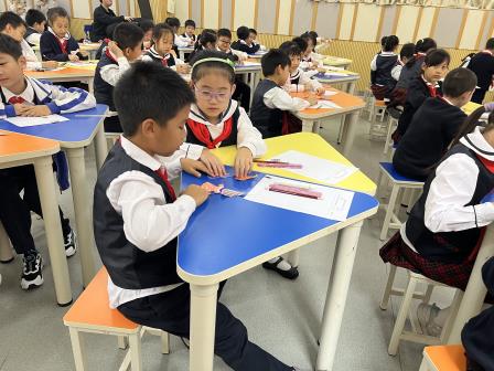 淘金山小学举办区教科院实验教育集团“5+1”联盟数学学科联合教研活动