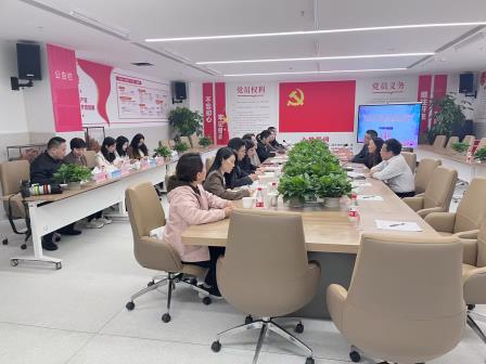 联谊共研：人大附中深圳学校到桂园中学开展教育交流