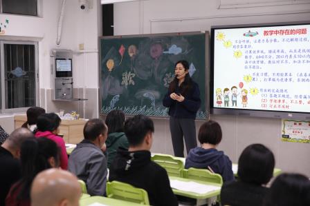 并肩同行成长路，家校同心创未来 ——深圳市东昌小学举办2024-2025学年第一学期家长会