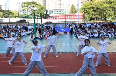 跃动滨实，飞扬青春——深圳市罗湖区滨河实验中学“阳光体育节”暨第14届田径运动会活力登场