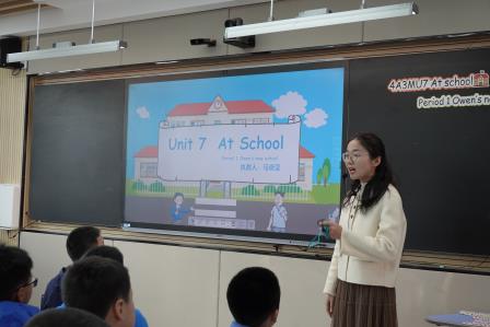 成都金牛区科研骨干团队来到深圳市布心小学考察交流