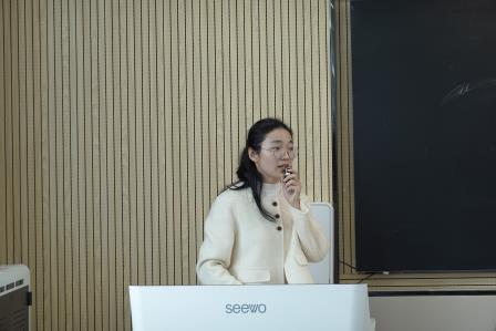 成都金牛区科研骨干团队来到深圳市布心小学考察交流