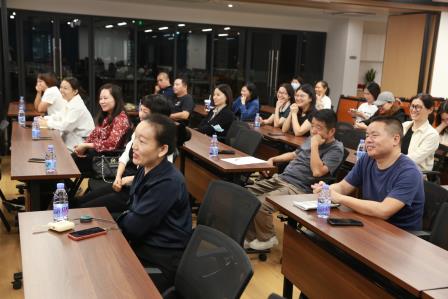 【布心小学第28期家长学堂】携手共进，心桥相连——与孩子共同成长