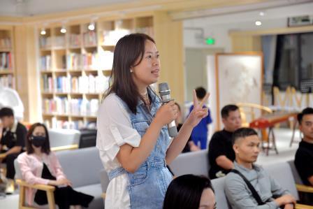《把握AI时代科技教育的主旋律》 ---翠北教育集团第112期父母夜校开讲