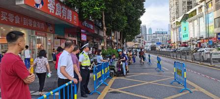 人车分流  守护孩子上放学交通安全 ——深圳市笋岗小学校门口交通调整见实效