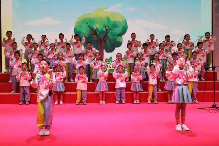 逐梦新时代    “艺”起向未来 ——深圳市向西小学开展“童心筑梦·喜迎华诞”班级合唱比赛