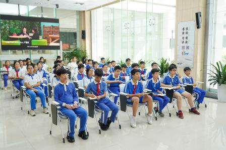 深化法治教育，共创法治社会——深圳市靖轩小学联合罗湖区人民法院开展法治教育研学活动