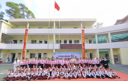书香润泽校园  经典启迪人生——景园实验小学第八届读书月开幕式