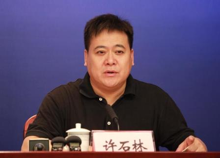 深圳市文艺评论家协会副主席许石林莅临学校调研指导工作