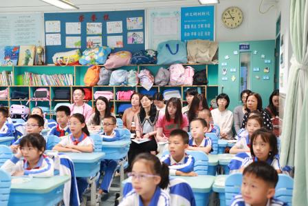 罗湖区“百人听千课”活动走进锦田小学，教学质量获高度评价