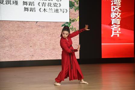 国风街舞、飞花令、朗诵吟唱、快闪.....穿越古今的文化盛宴轮番上演 ——桂园中学第八届国语文化节精彩回顾~